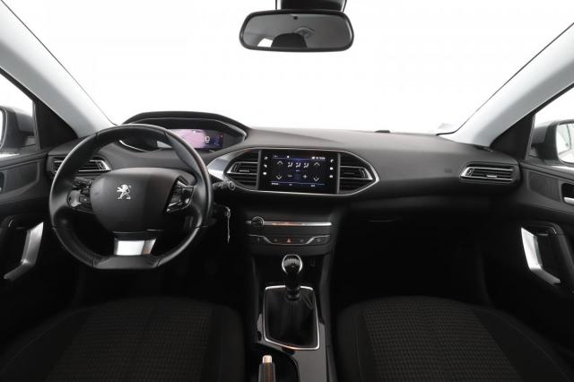 Peugeot 308 image 9