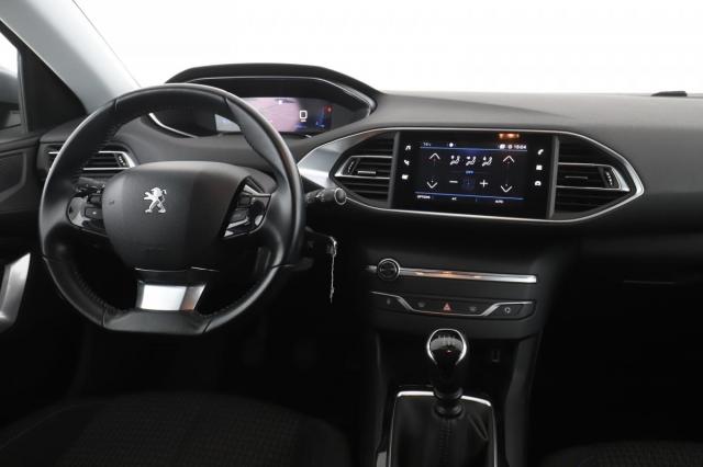 Peugeot 308 image 8