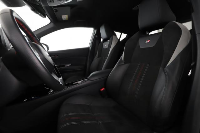 Toyota C-Hr image 3