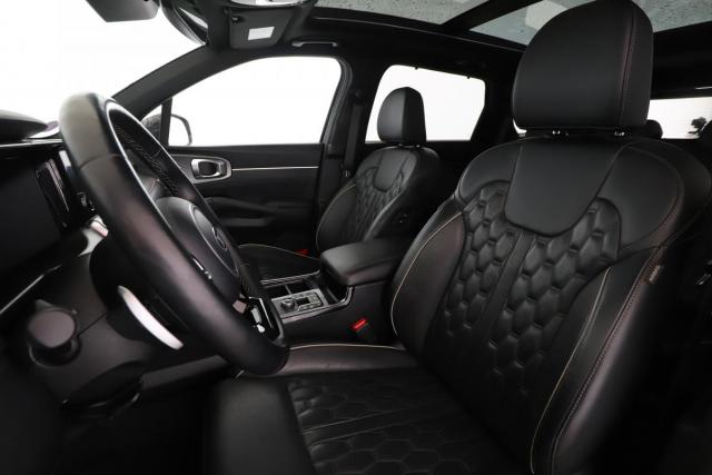 Kia Sorento image 5