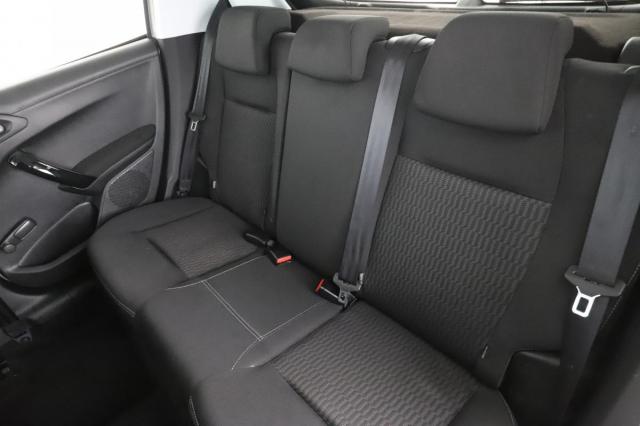 Peugeot 208 image 6