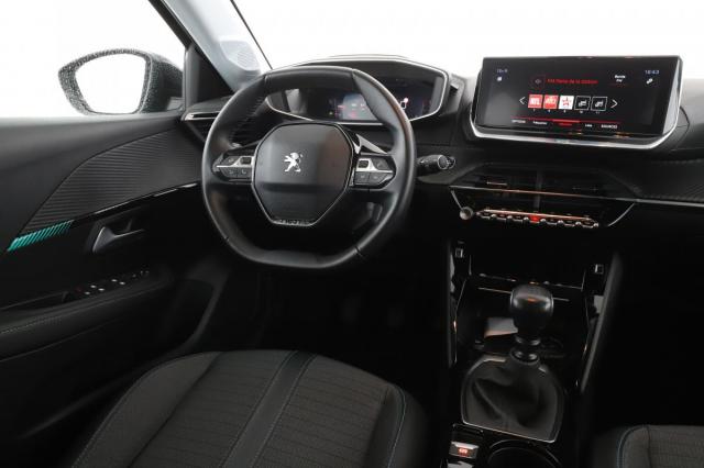 Peugeot 208 image 9