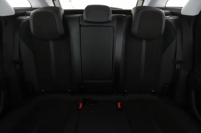 Peugeot 3008 image 2