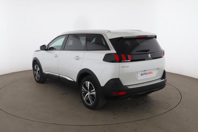 Peugeot 5008 image 4