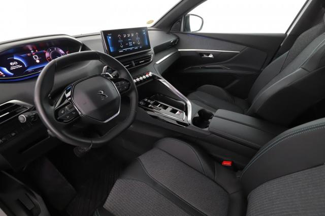 Peugeot 5008 image 2