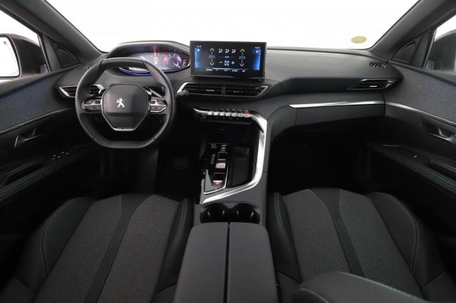 Peugeot 5008 image 1