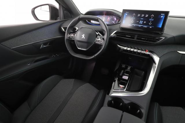 Peugeot 5008 image 8