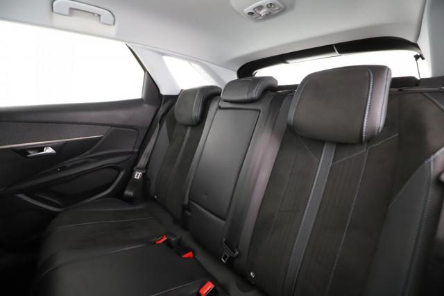 Peugeot 3008 image 3