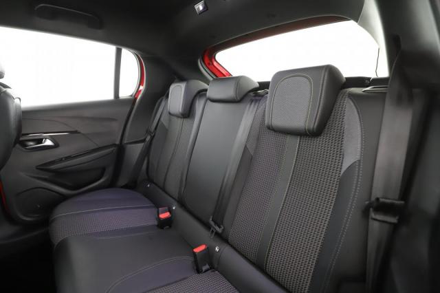 Peugeot 208 image 8