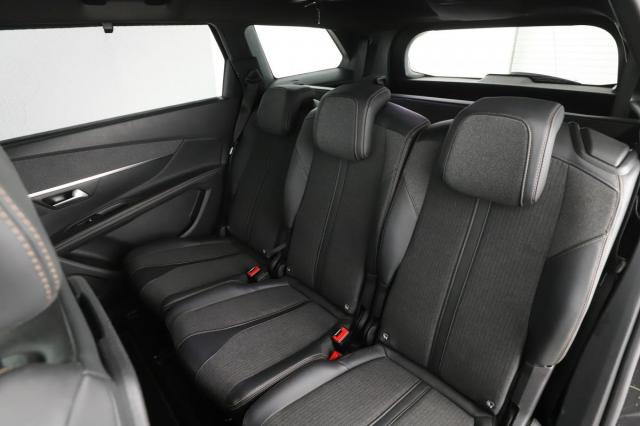 Peugeot 5008 image 5