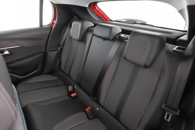 Peugeot 208 image 4