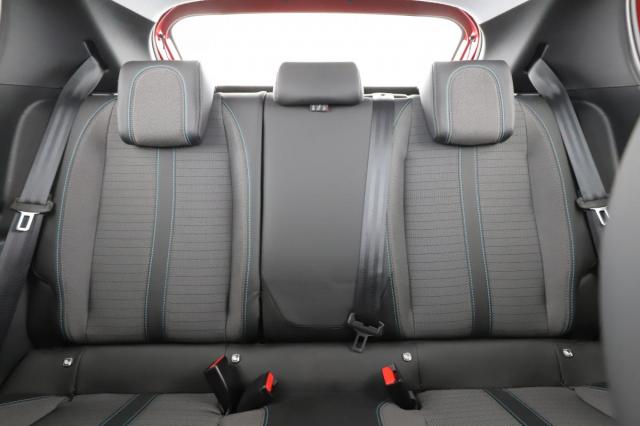 Peugeot 208 image 6