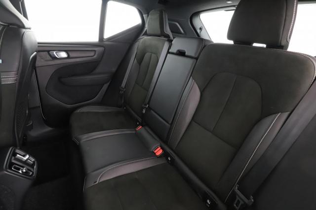 Volvo Xc40 image 4