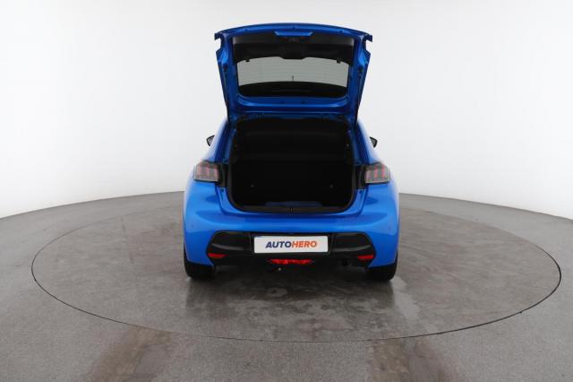 Peugeot 208 image 3
