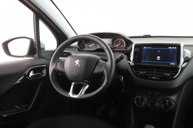 Peugeot 208 image 1