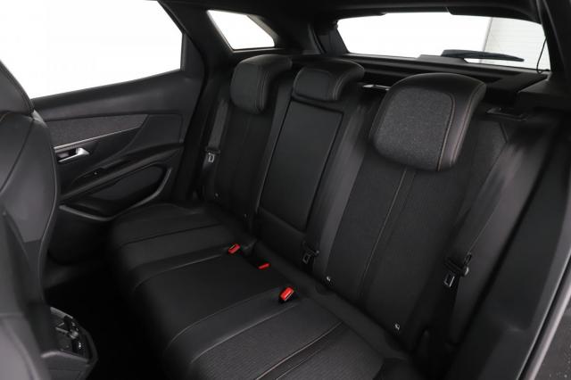 Peugeot 3008 image 8