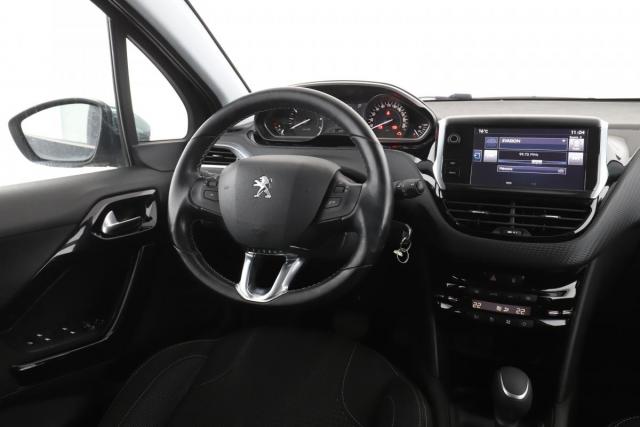 Peugeot 208 image 3