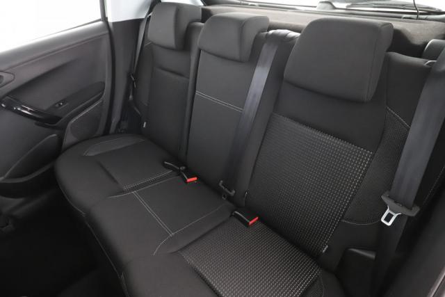 Peugeot 208 image 9