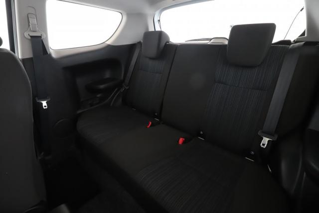 Suzuki Swift image 2