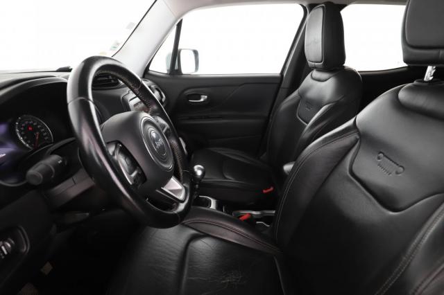 Jeep Renegade image 6