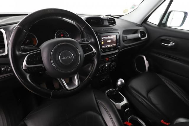 Jeep Renegade image 4