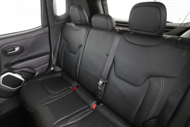 Jeep Renegade image 7