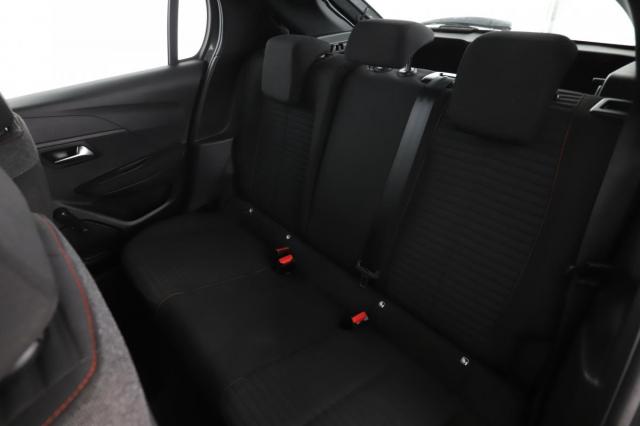 Peugeot 208 image 3