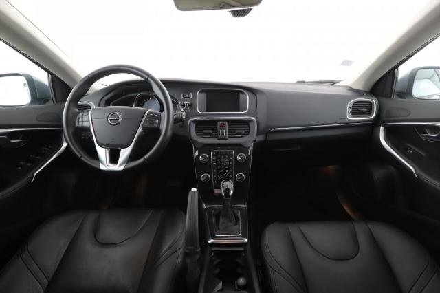 Volvo V40 image 2