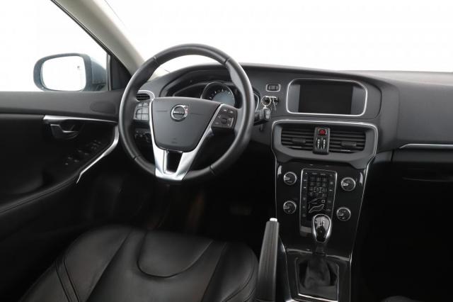 Volvo V40 image 1