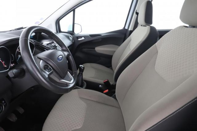 Ford Tourneo image 7
