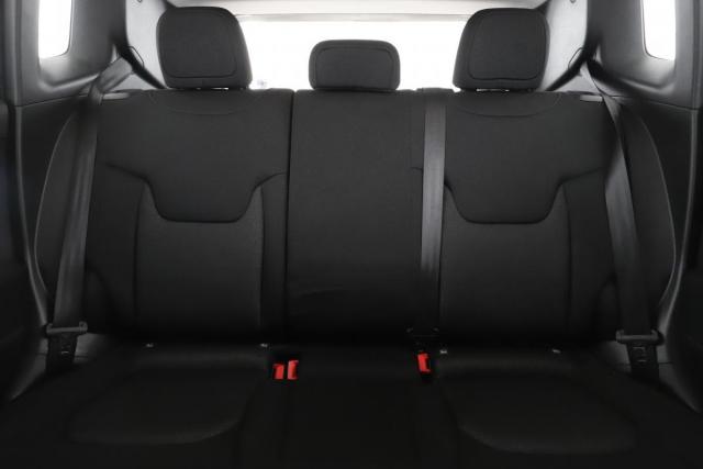 Jeep Renegade image 4