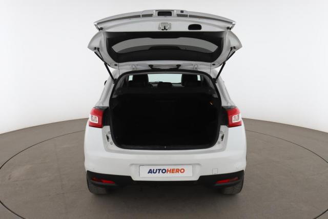 Peugeot 4008 image 8