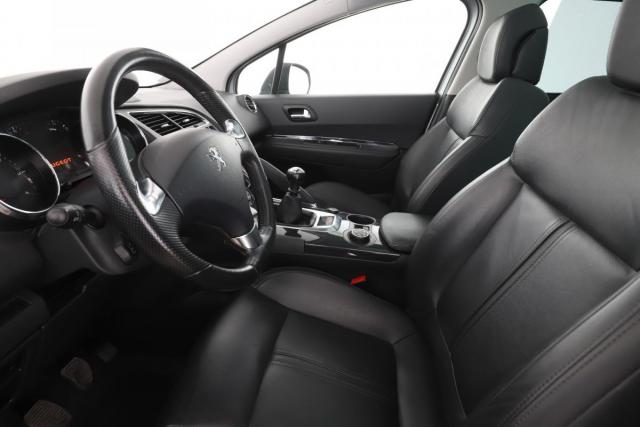 Peugeot 3008 image 3
