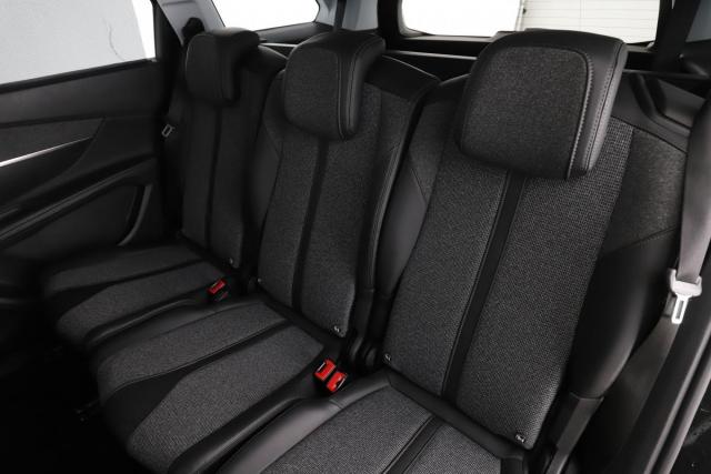 Peugeot 5008 image 7