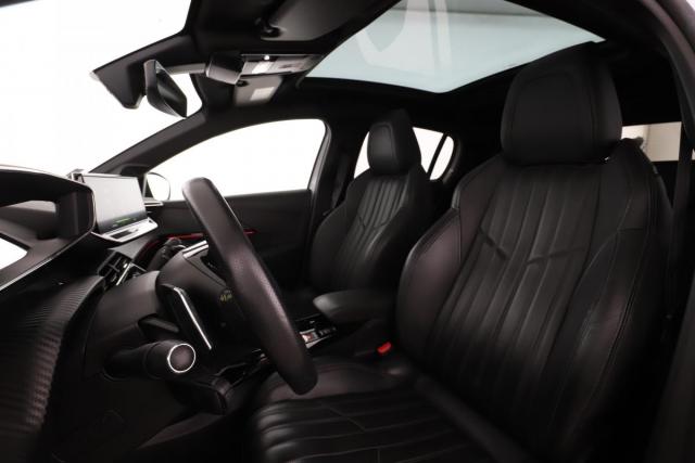 Peugeot 208 image 3