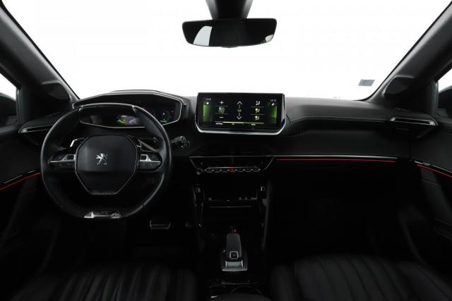 Peugeot 208 image 8