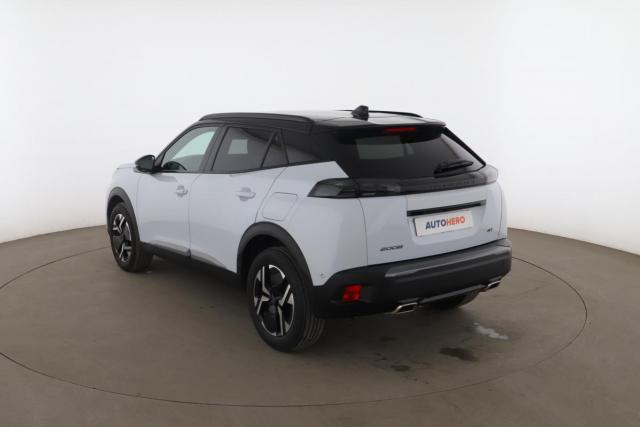 Peugeot 2008 image 8