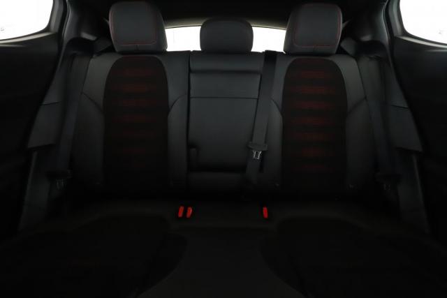 Alfa Romeo Tonale image 8