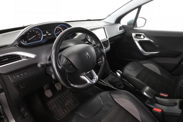 Peugeot 2008 image 8