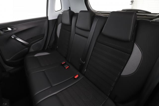 Peugeot 2008 image 3