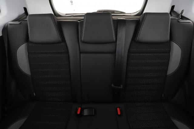 Peugeot 2008 image 7