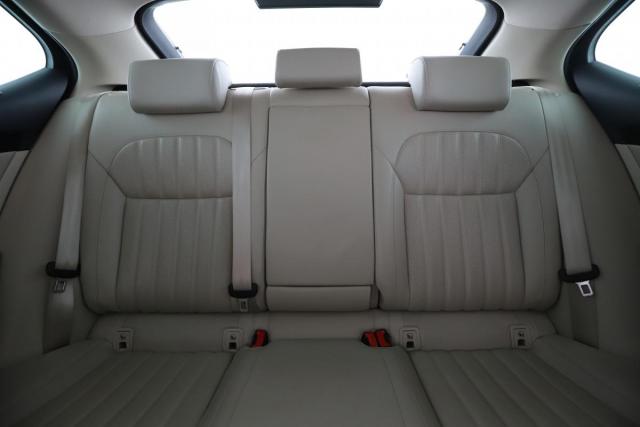 Skoda Superb image 7