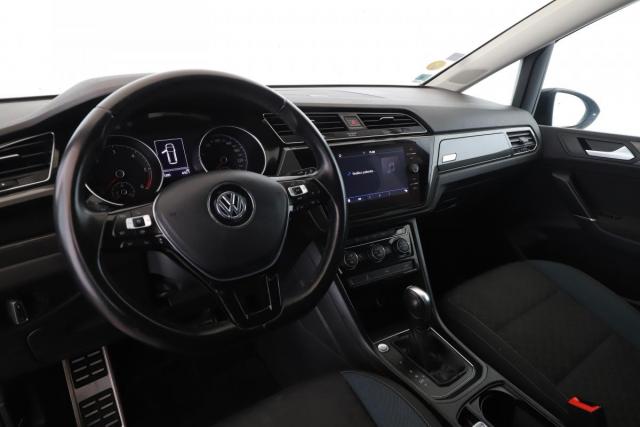 Volkswagen Touran image 1