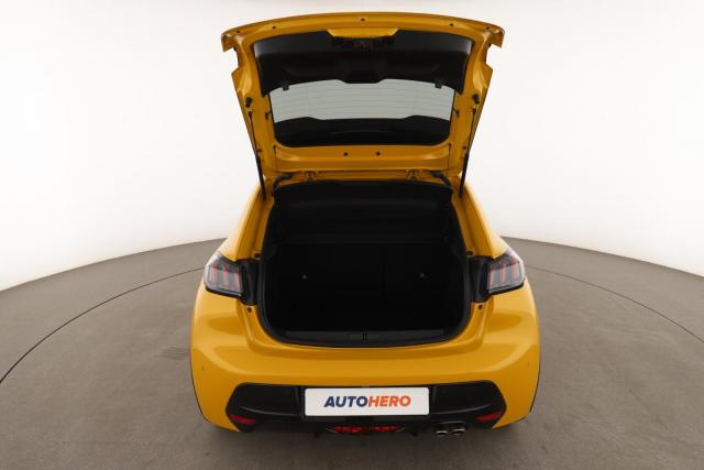 Peugeot 208 image 7