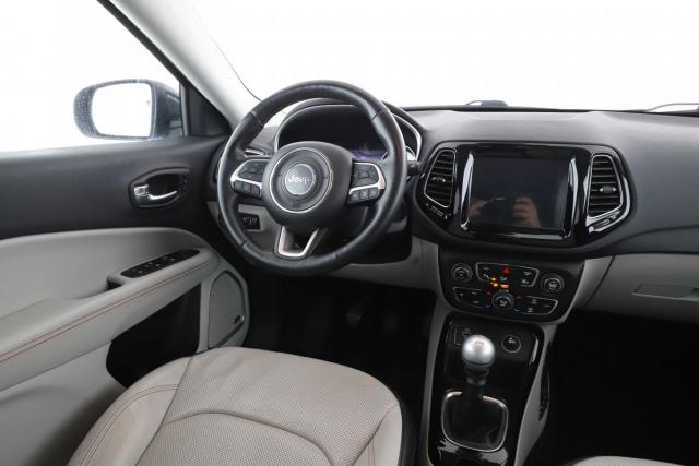 Jeep Compass image 6