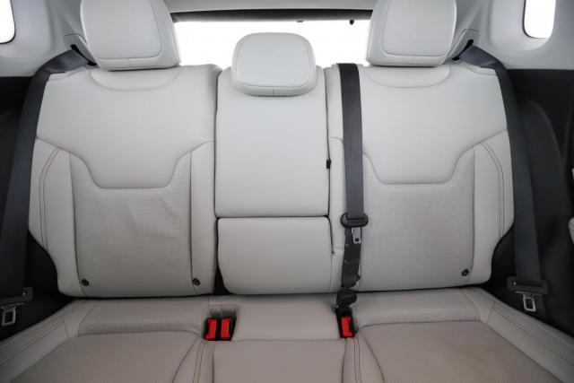Jeep Compass image 1