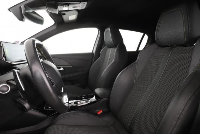 Peugeot 208 image 4