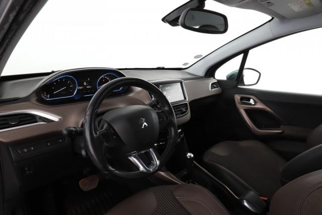 Peugeot 2008 image 7
