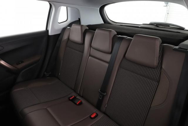 Peugeot 2008 image 2
