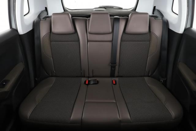 Peugeot 2008 image 3